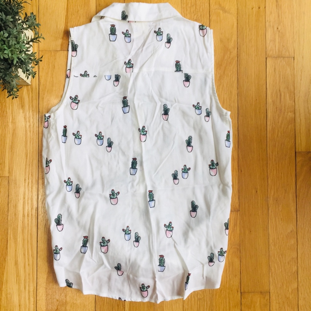 🌵 ⭐️HOST PICK🎉Cactus Top 🌵 - Picture 5 of 5